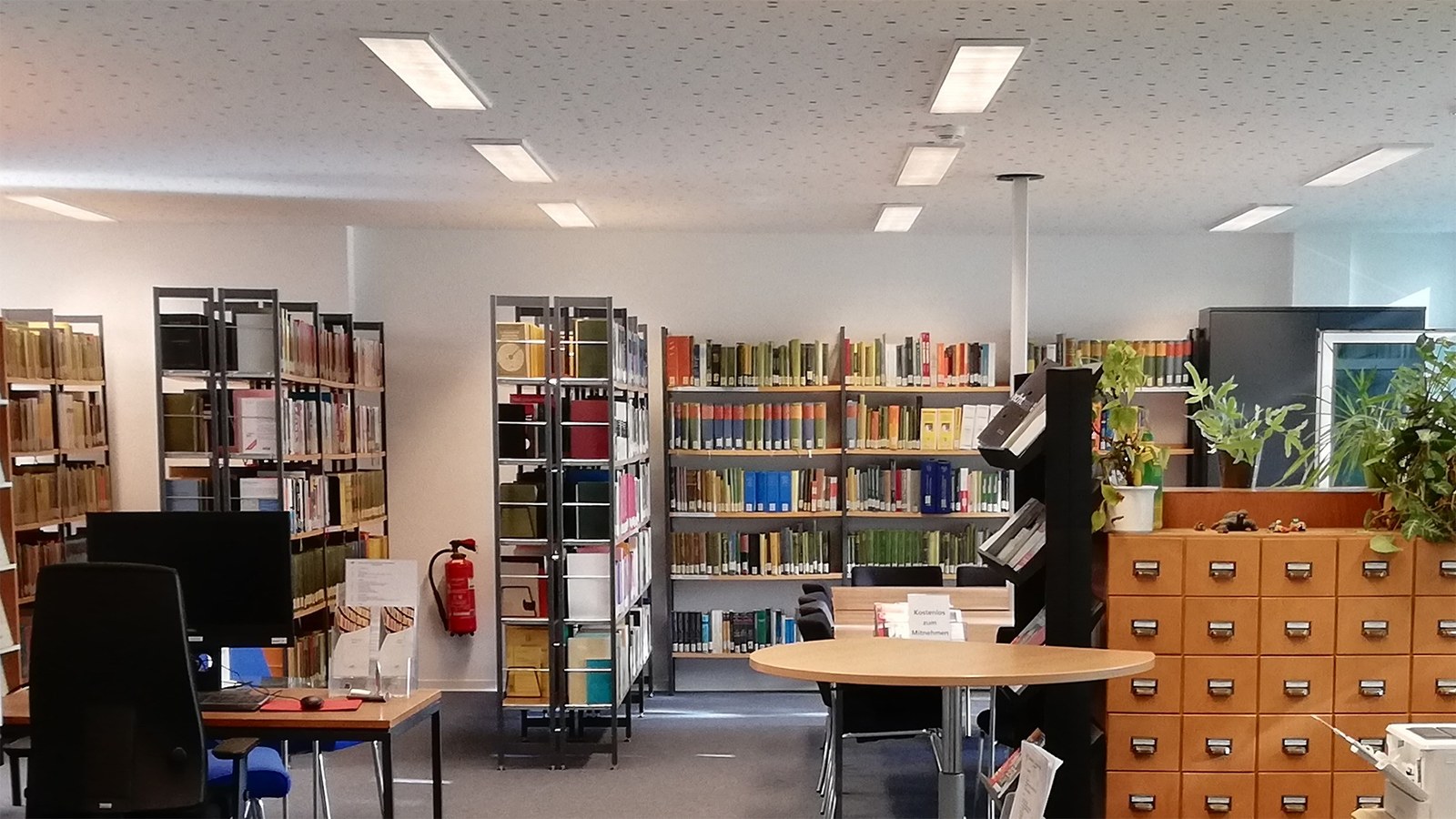 The library at the DLR site in Stuttgart