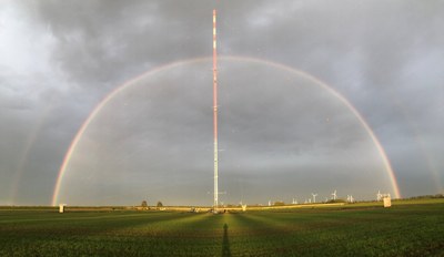 Beschleunigungssensoren für Windmessmast am DLR-Forschungspark Windenergie (WiValdi)