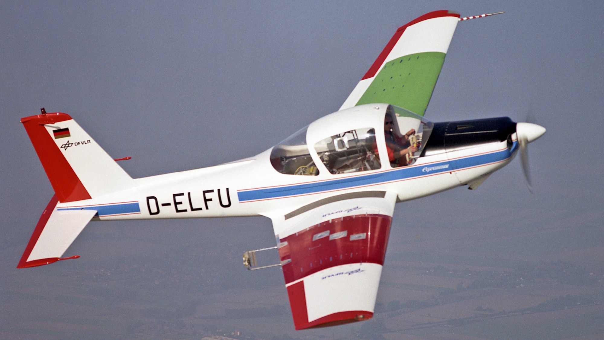 Das einmotorige Flugzeug LFU 205
