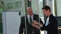 Der Bundesumweltminister Altmaier besuchte am 24. Mai 2013 den DLR-Standort in Neustrelitz.