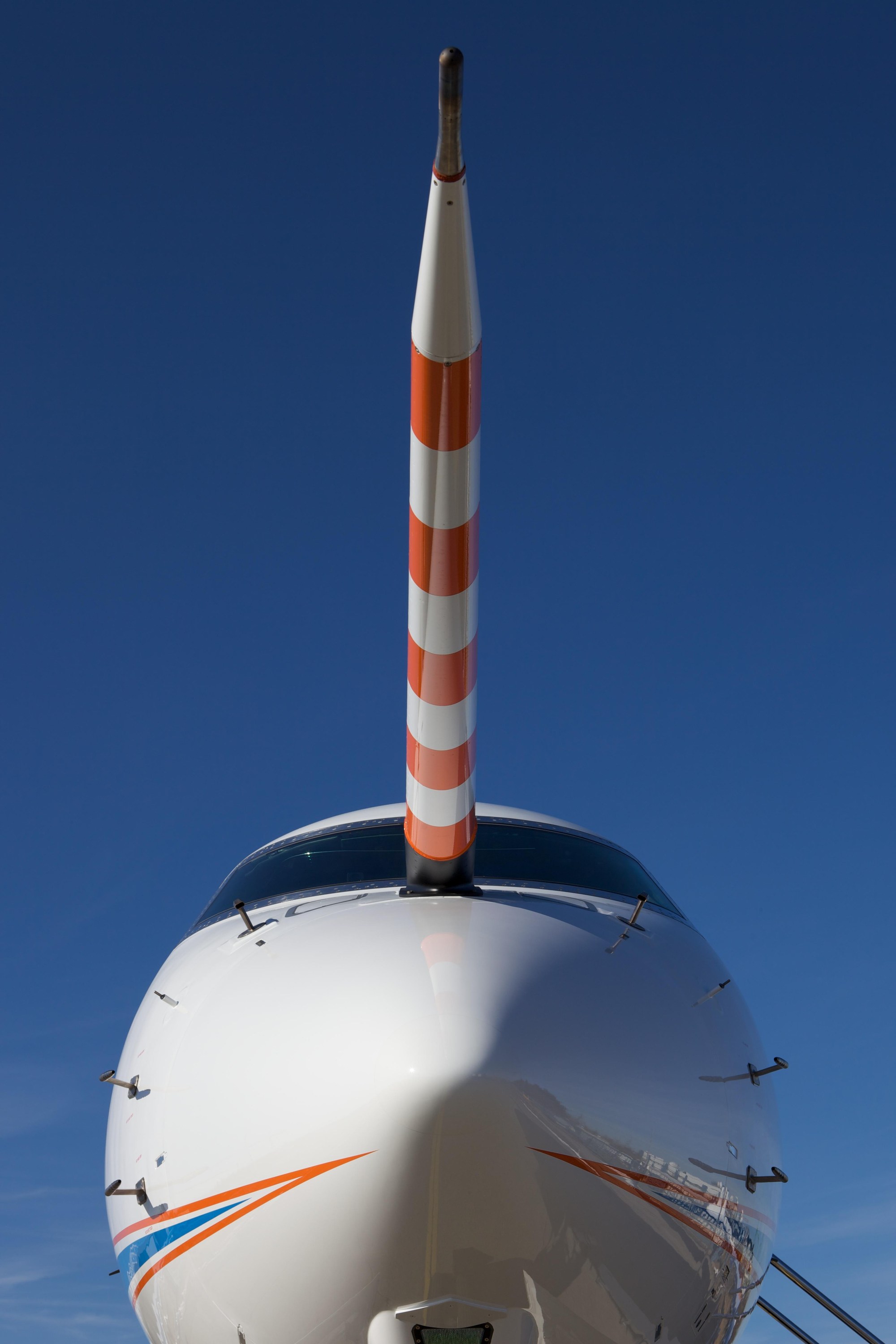 Forschungsflugzeug HALO untersucht Kondensstreifen und Zirren