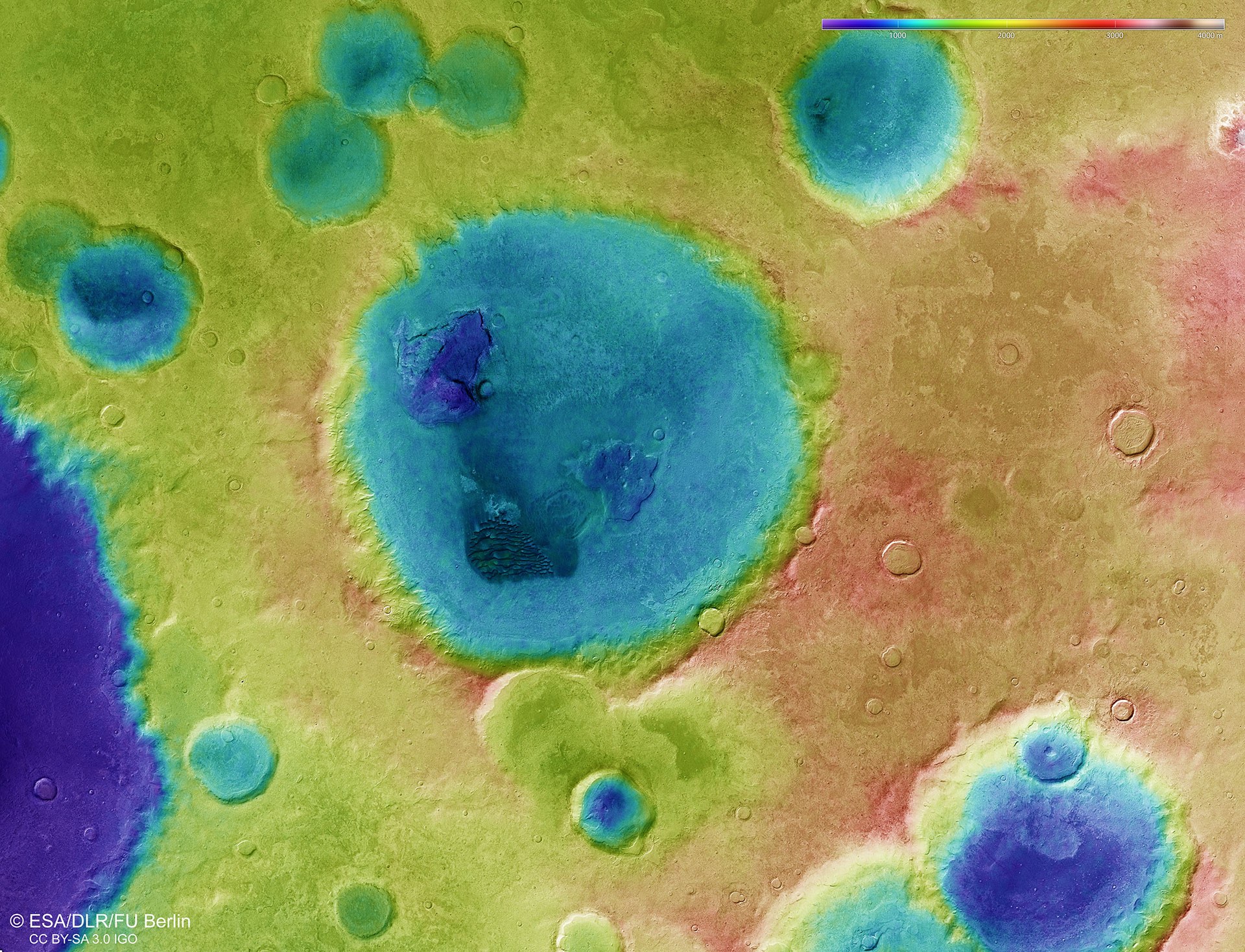 Falschfarbendarstellung der Topographie des Kraters Neukum