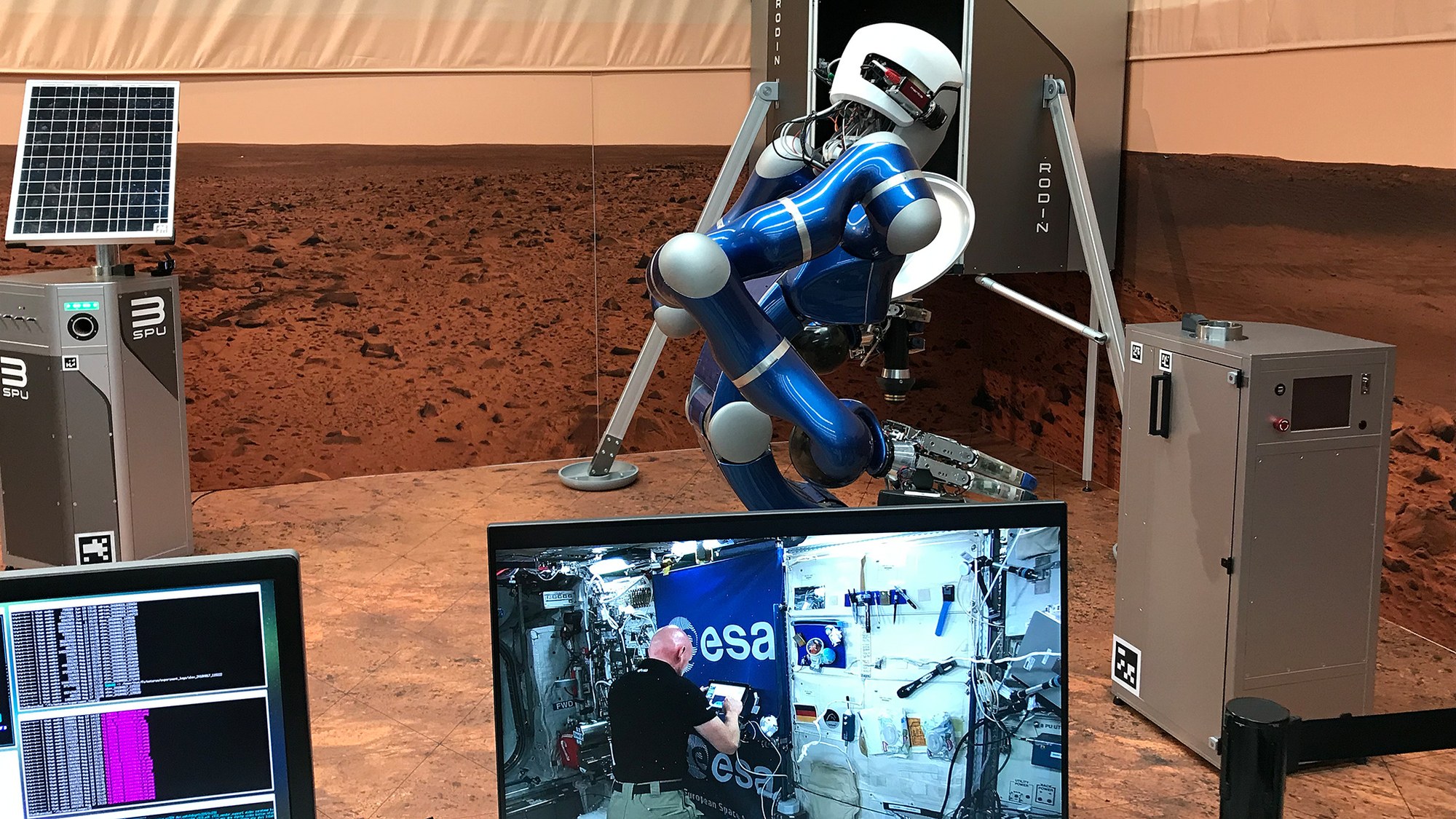 Live-Robotik-Experiment zwischen ISS und Erde