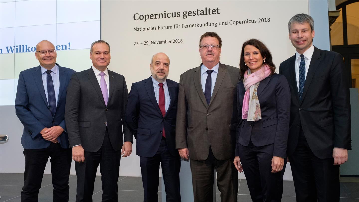 Dr. Nicolaus Hanowski, Dr. Walther Pelzer, Dr. Markus Kerber, Hans-Joachim Fuchtel, Rita Schwarzelühr-Sutter und Steffen Bilger.