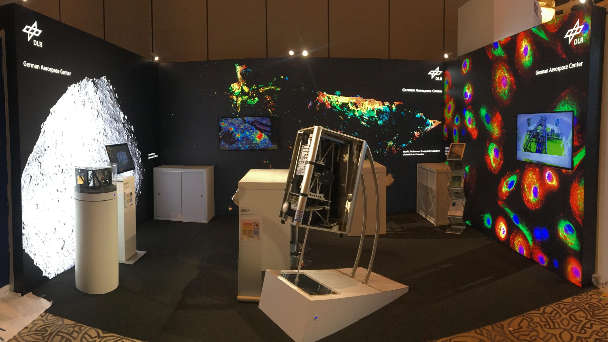DLR-Stand auf der Global Space Conference 2019