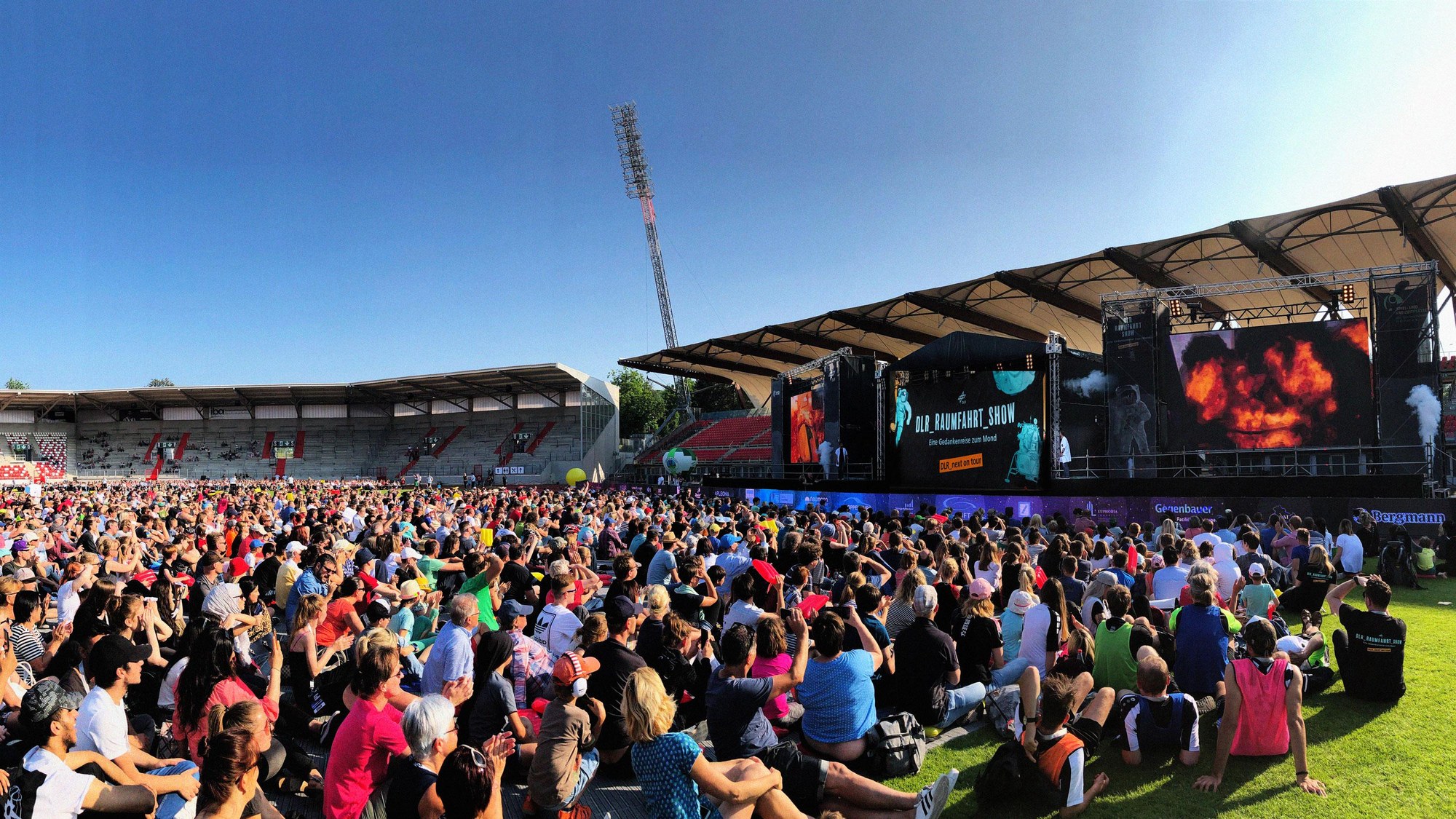 Premiere der DLR_Raumfahrt_Show im Erfurter Steigerwaldstadion