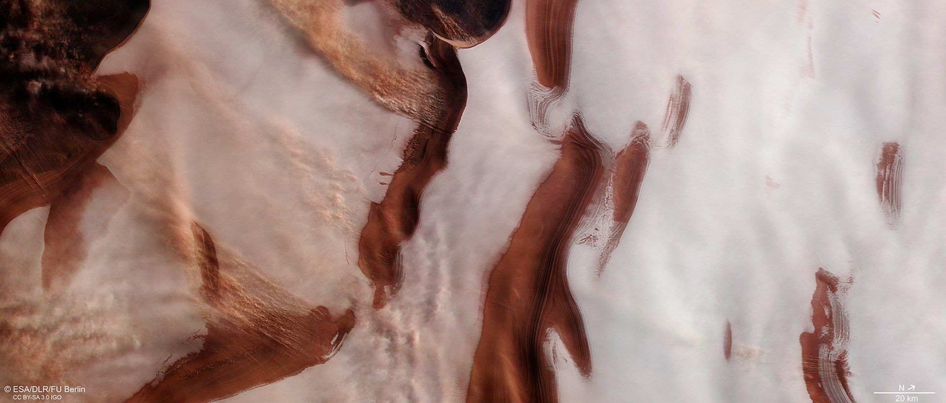 Blick auf einen Teil der Nordpol-Eiskappe