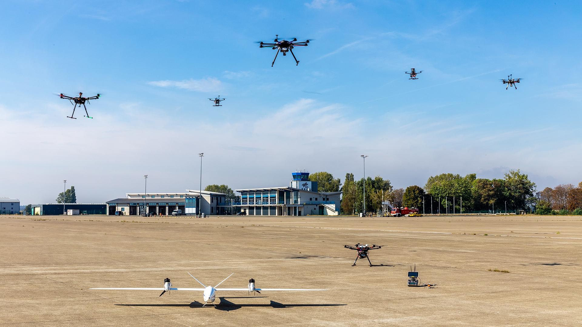 Drohnen der beteiligten Institute und Partner