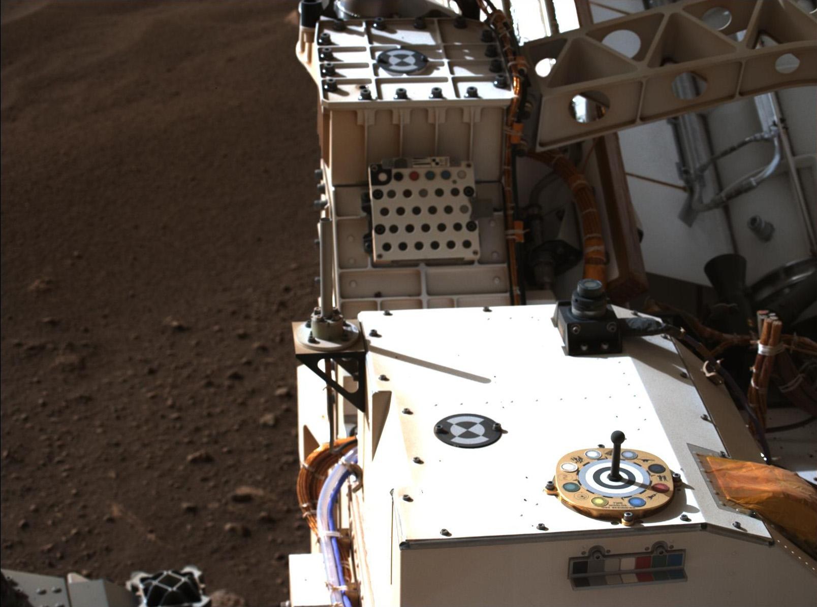 Erste Aufnahme der Kamera Mastcam-Z auf dem Mars