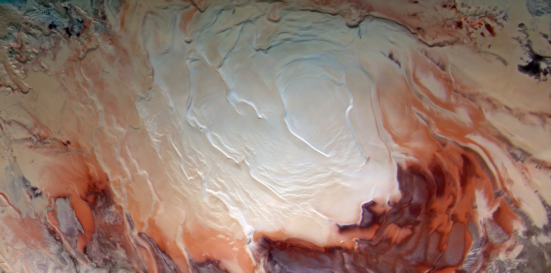 Die Eiskappe am Mars-Südpol bei Frühlingsbeginn