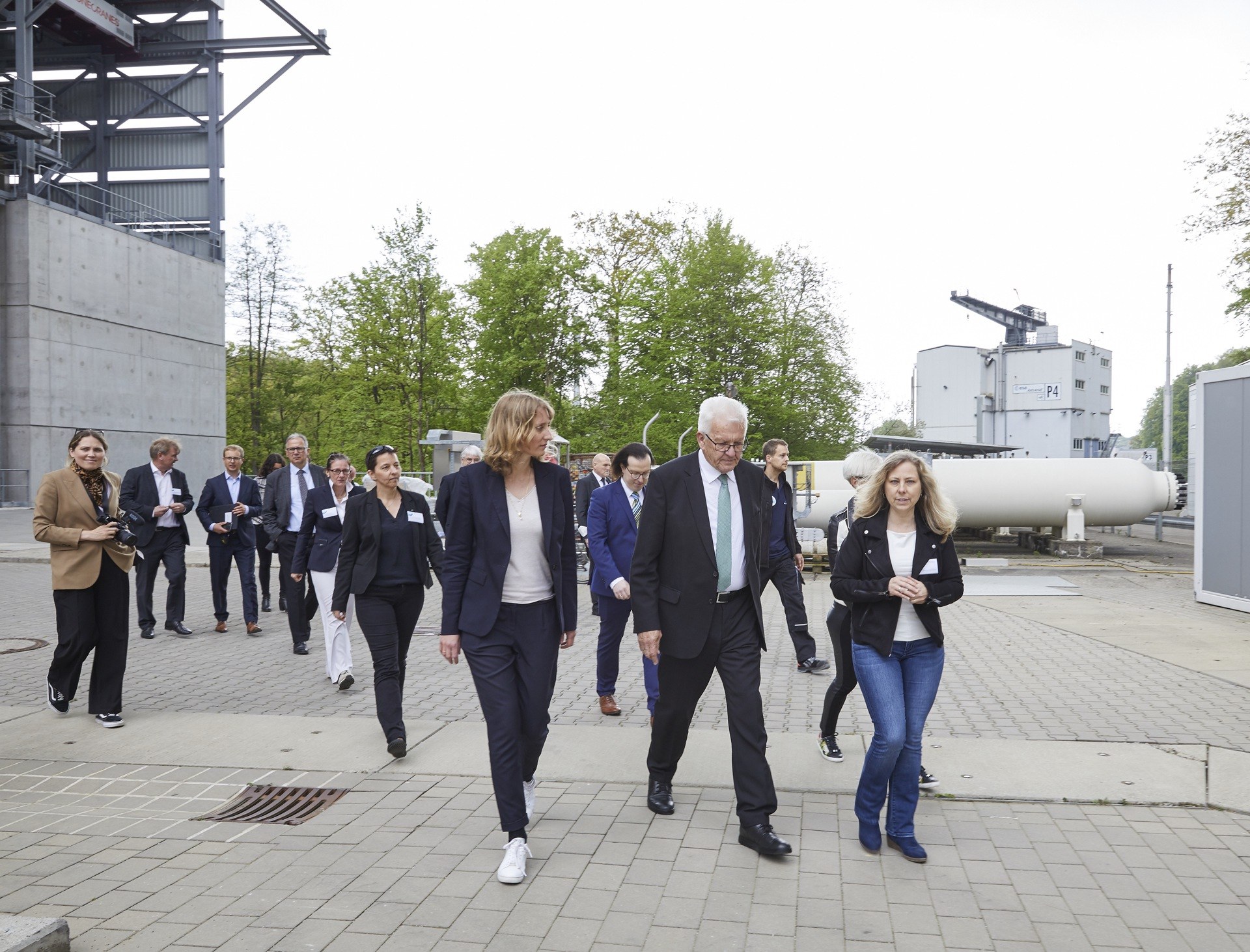 Ministerpräsident Winfried Kretschmann besucht den DLR-Standort Lampoldshausen