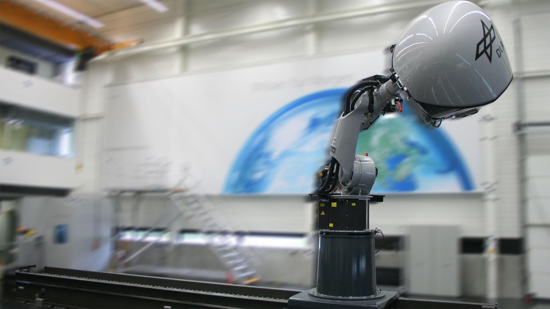 Der DLR Robotic Motion Simulator (RMS) ermöglicht hochrealistische Fahr- oder Flugsimulationen