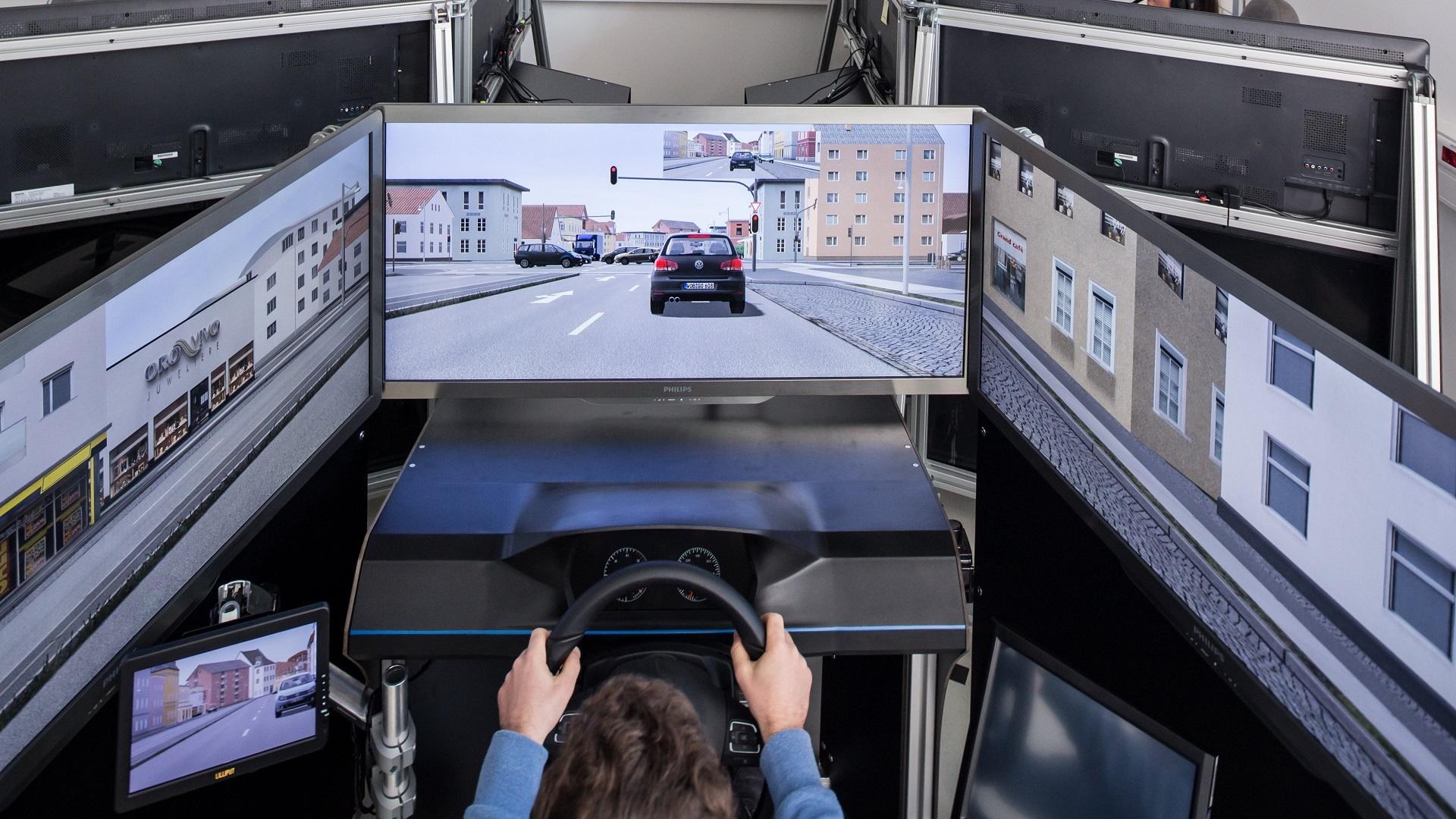 MoSAIC: Multi-Fahrer-Simulation zur Erprobung kooperativer Fahrerassistenz