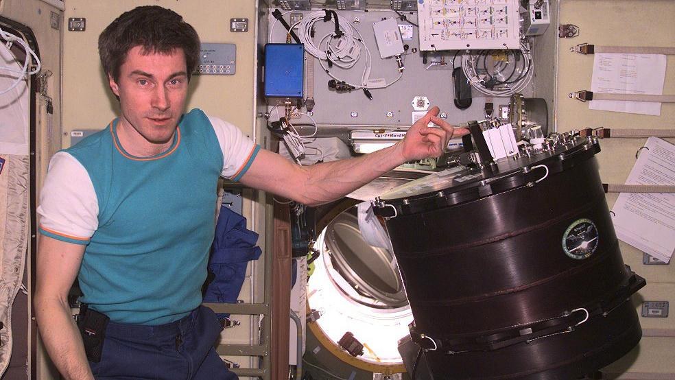 Sergej Krikalev an Bord der Internationalen Raumstation ISS