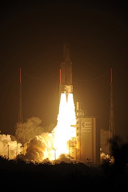 Start des ATV-3 Edoardo Amaldi am 23. März 2012 an Bord einer Ariane 5ES