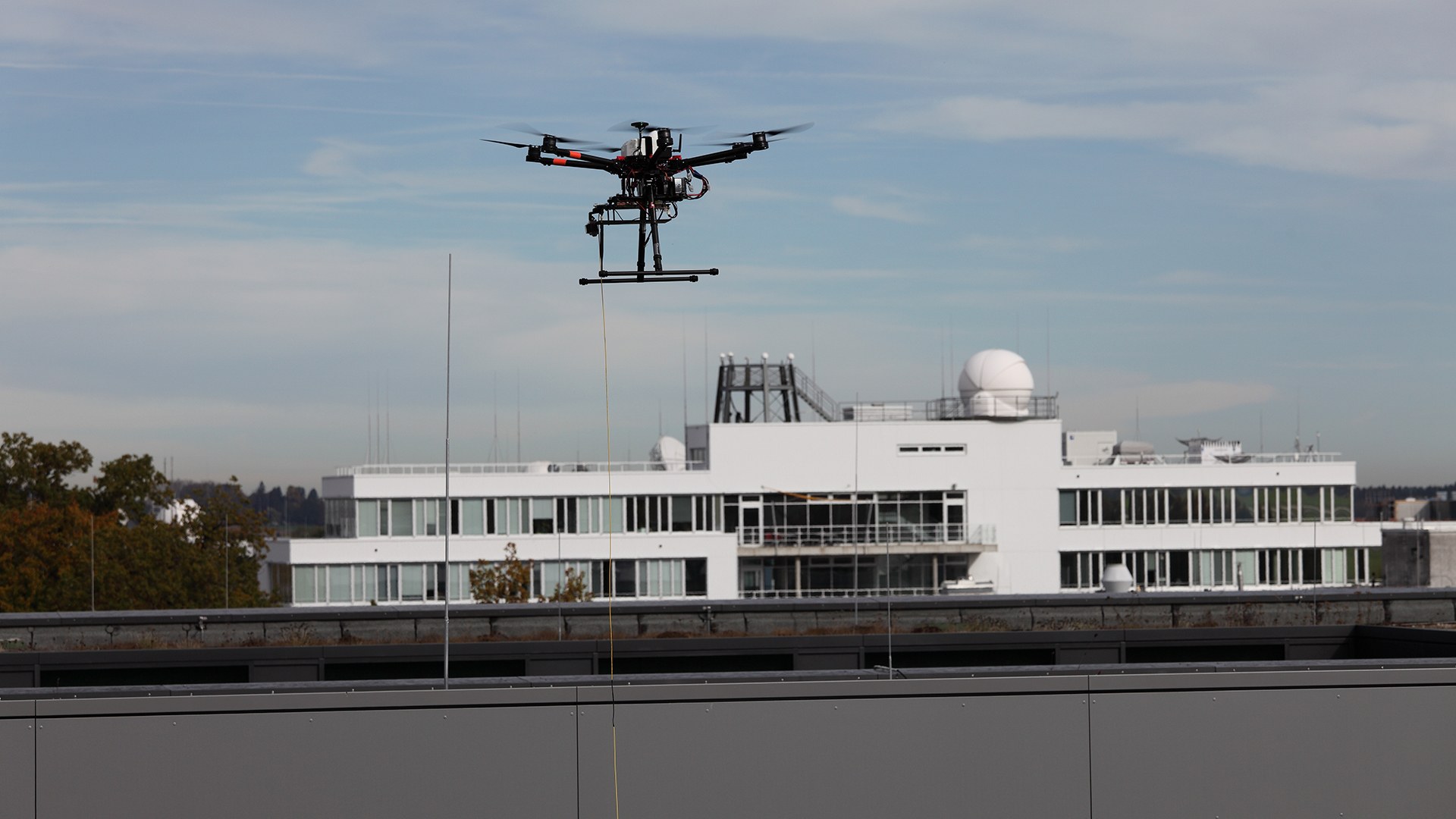 Messflug am Institutsgebäude