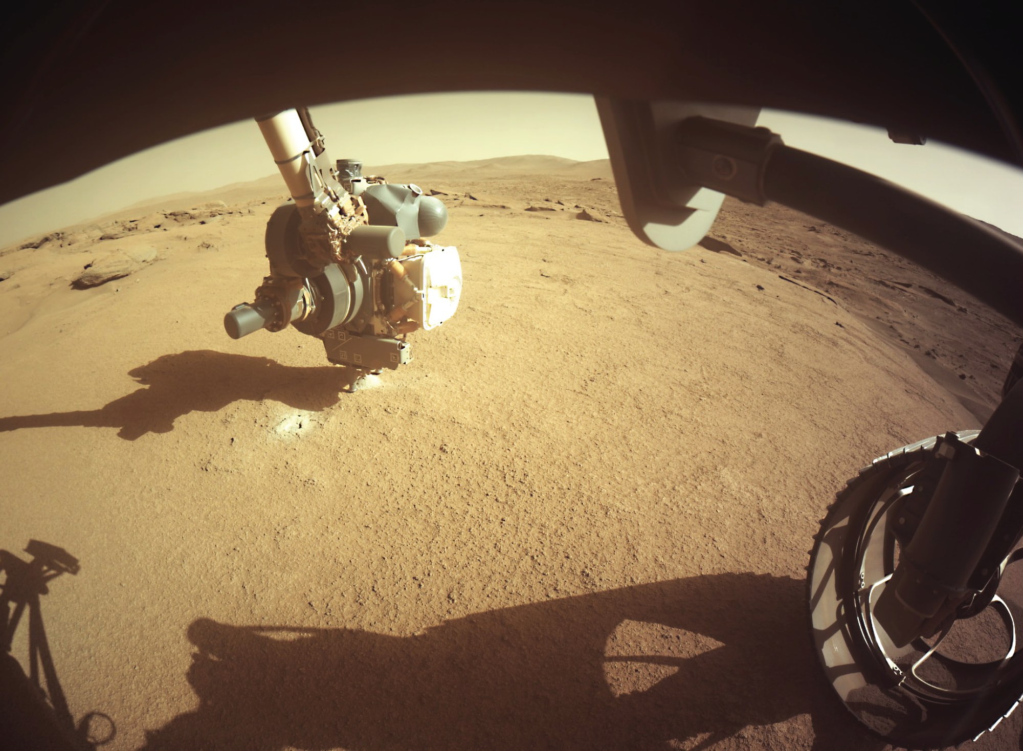 Der Mars-Rover Perseverance im Krater Jezero
