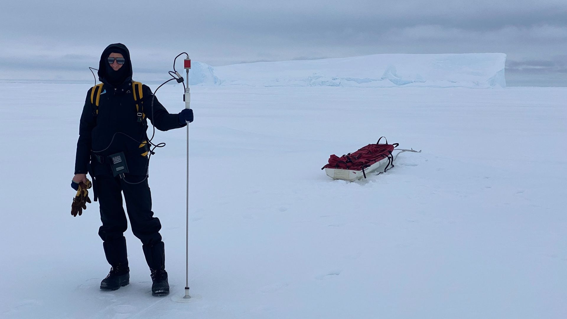 Working on the pack ice - in one of the most inacessible areas on earth. (Source: DLR)