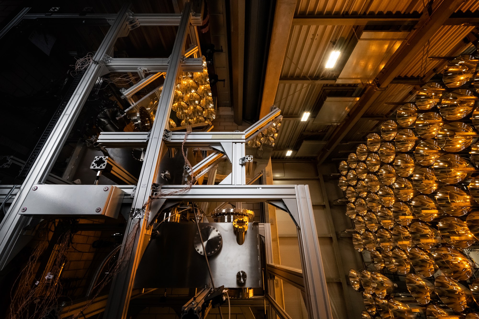 The two HESTHY receivers are set up for irradiation in one of Synlight's experimental chambers in Jülich.