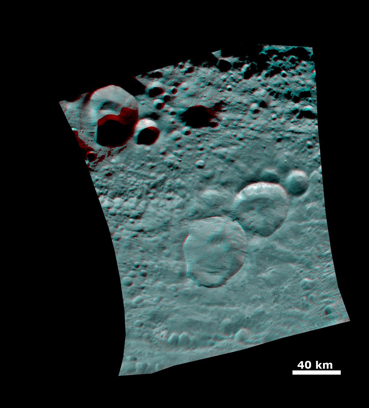 Anaglyphs of the 'Snowman Crater'