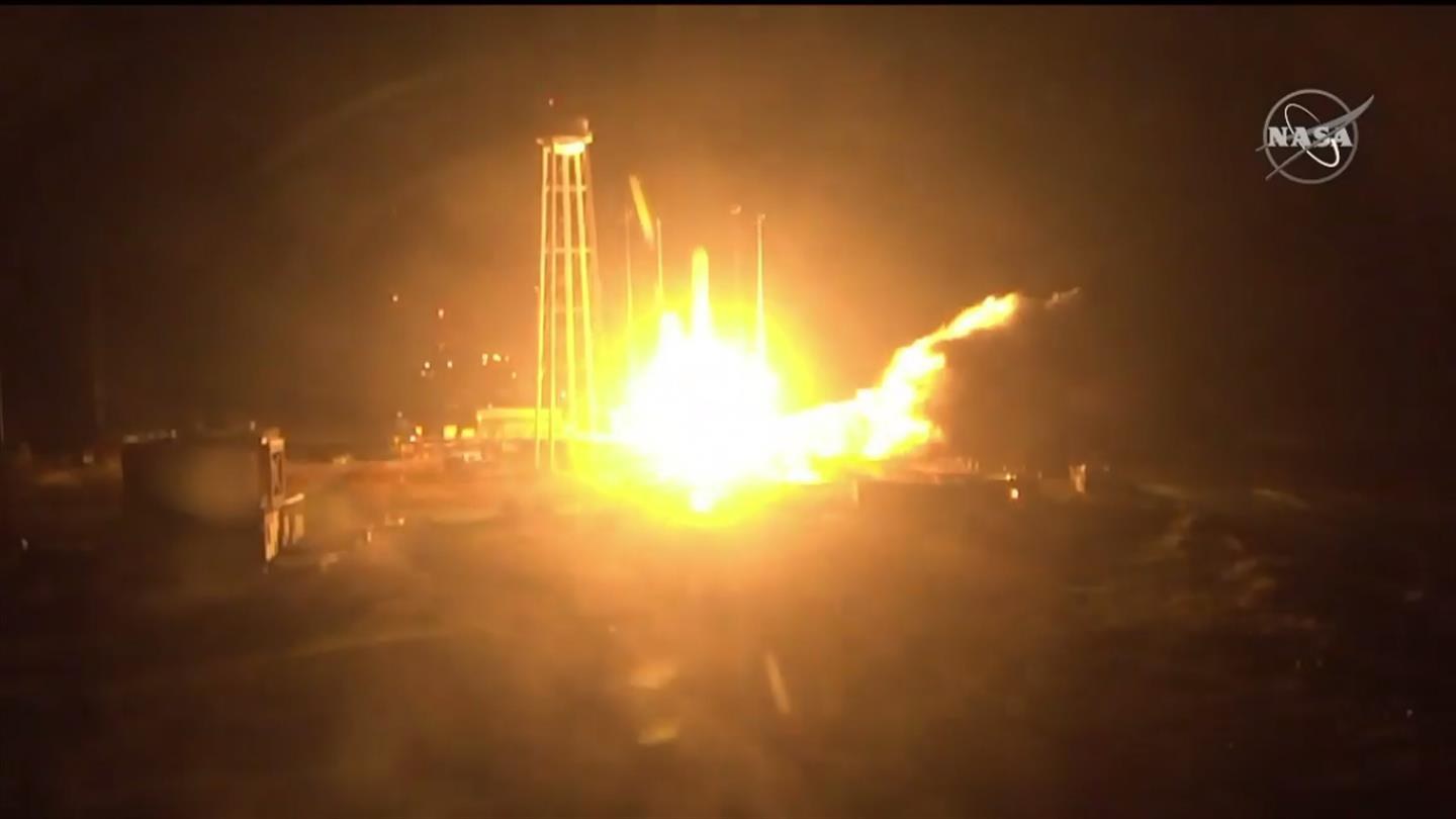 Launch of the High Flyers experiment aboard an Antares launcher
