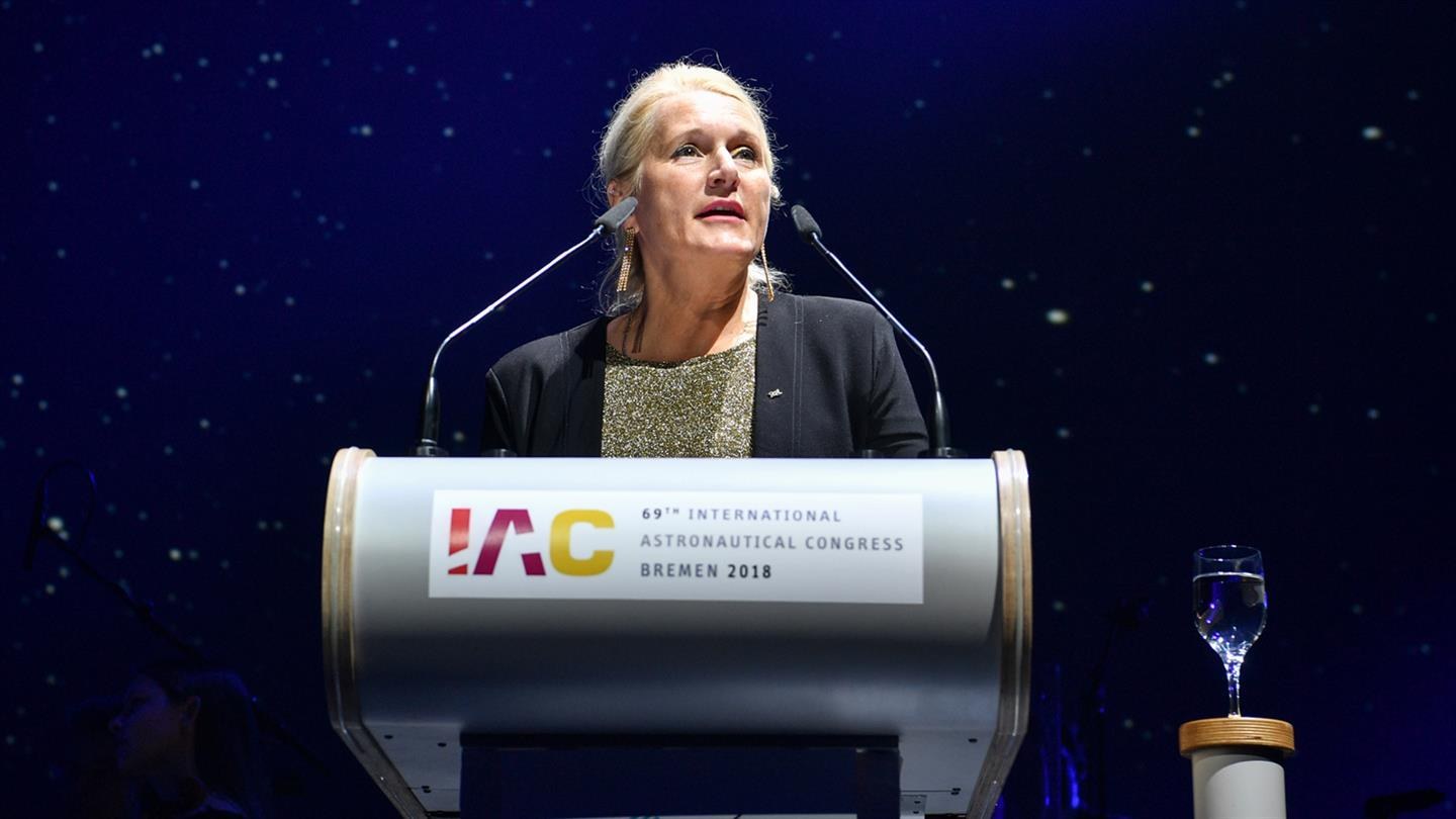 Pascale Ehrenfreund during a speech at the IAC 2018 in Bremen