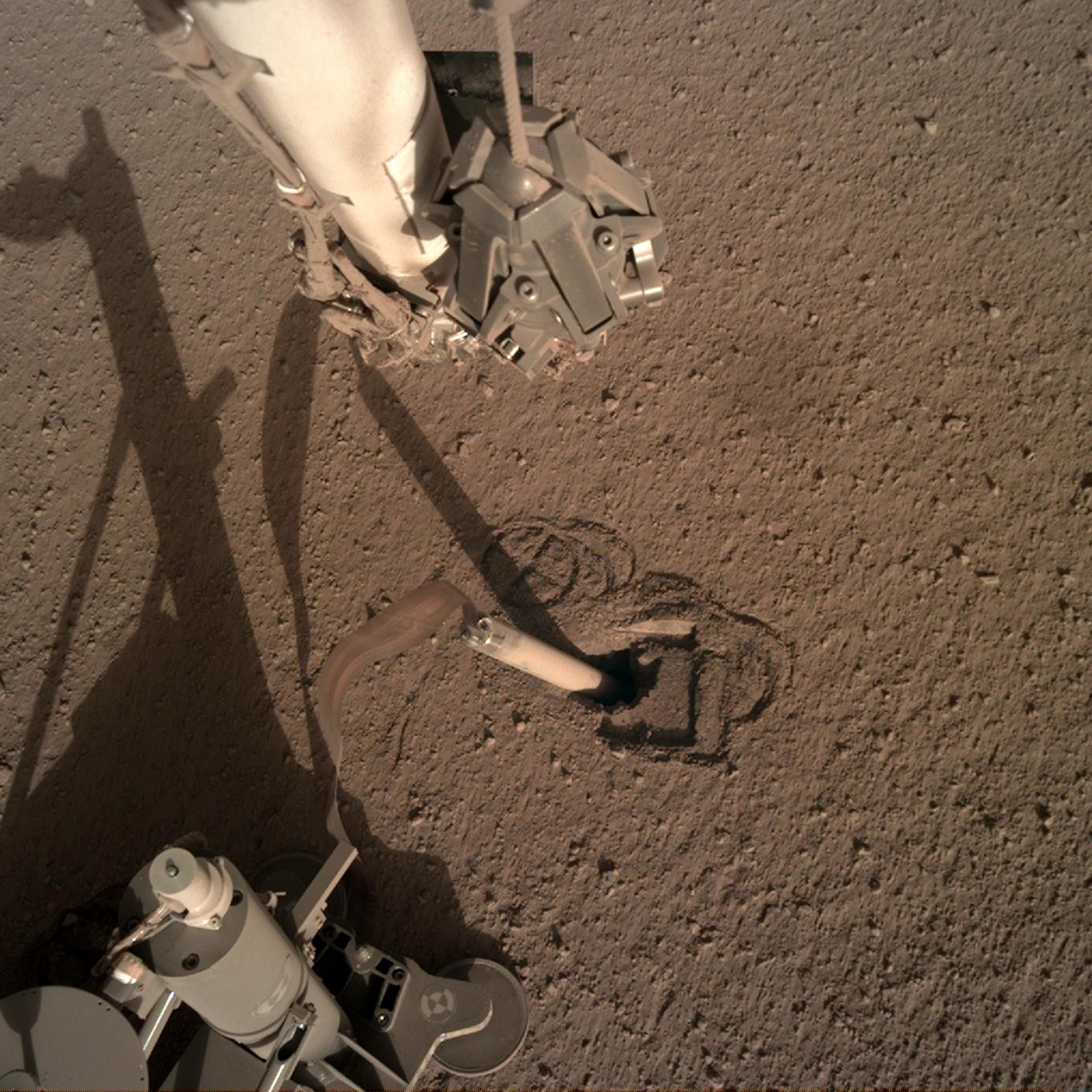 DLR Mars 'Mole' after having moved backwards