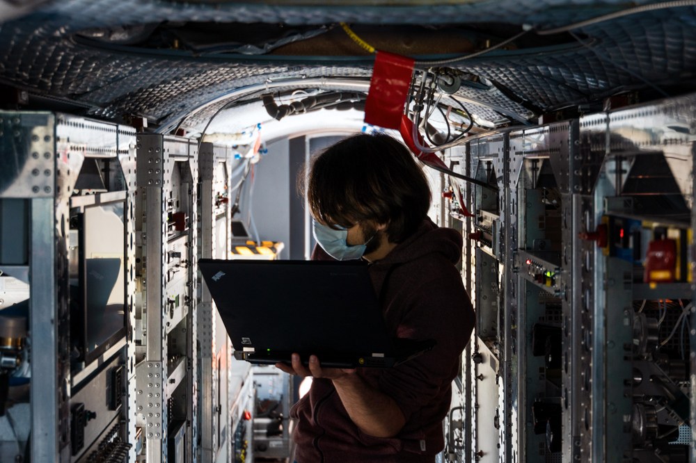 Measuring instruments in the research aircraft HALO