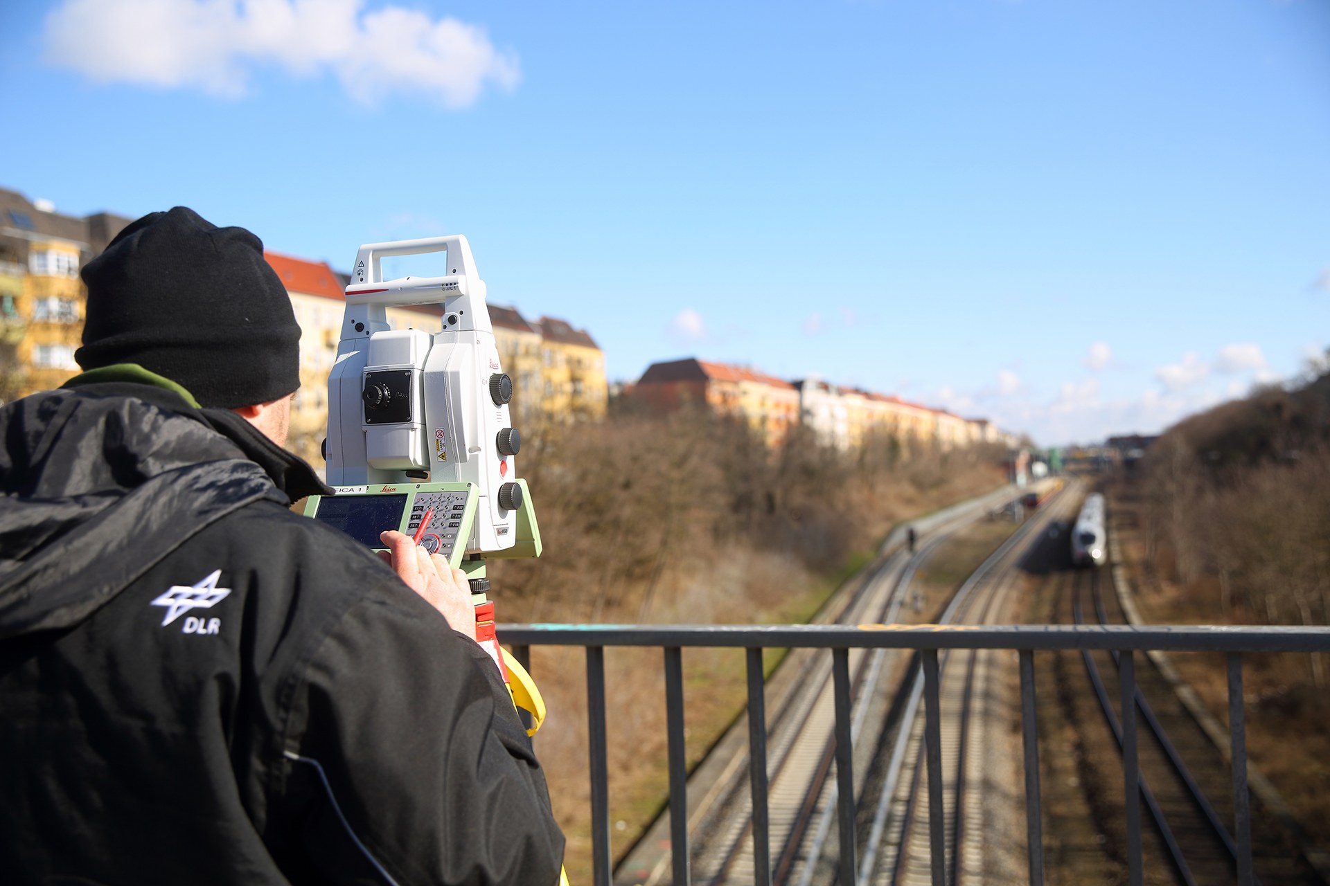 Conducting reference measurements along the route