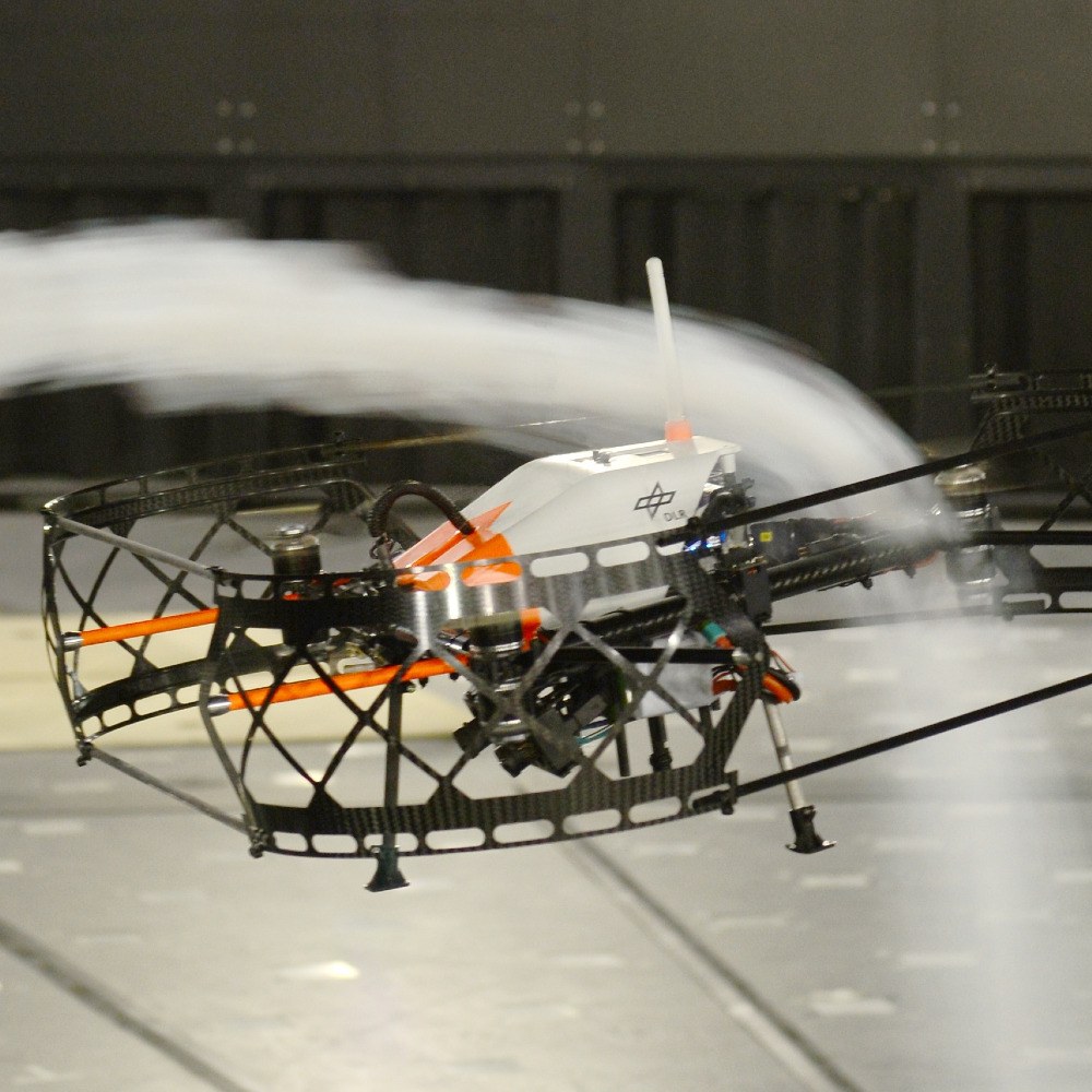 DLR flying robot ARDEA