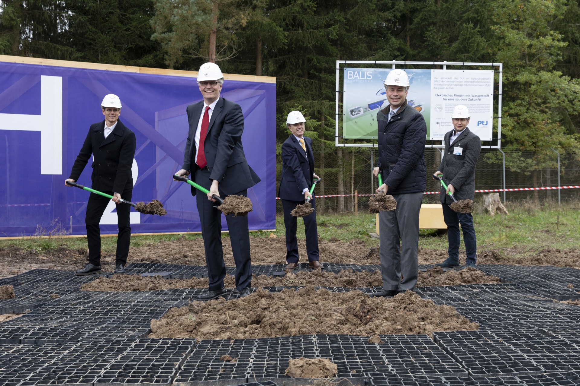 Ground-breaking ceremony for the BALIS test field on the Empfingen Innovation Campus