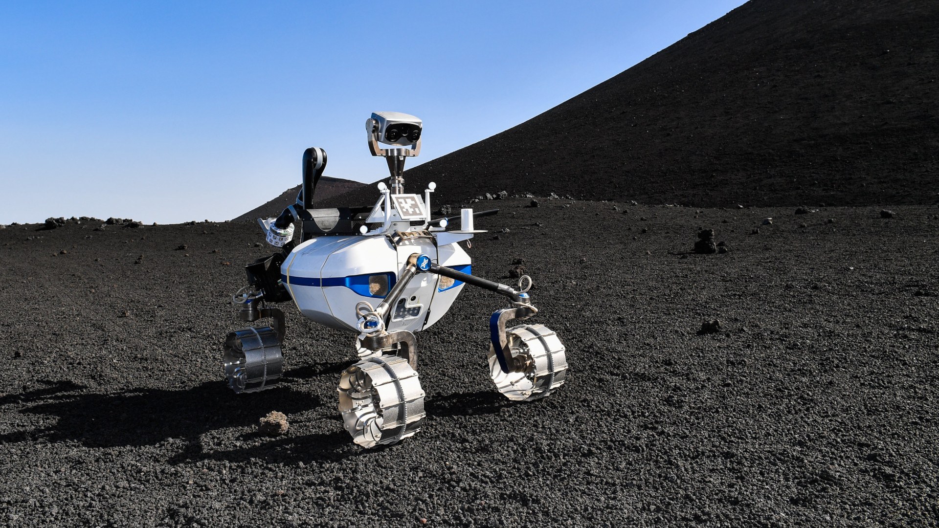 DLR's LRU2 robot during the ARCHES space simulation on Mount Etna