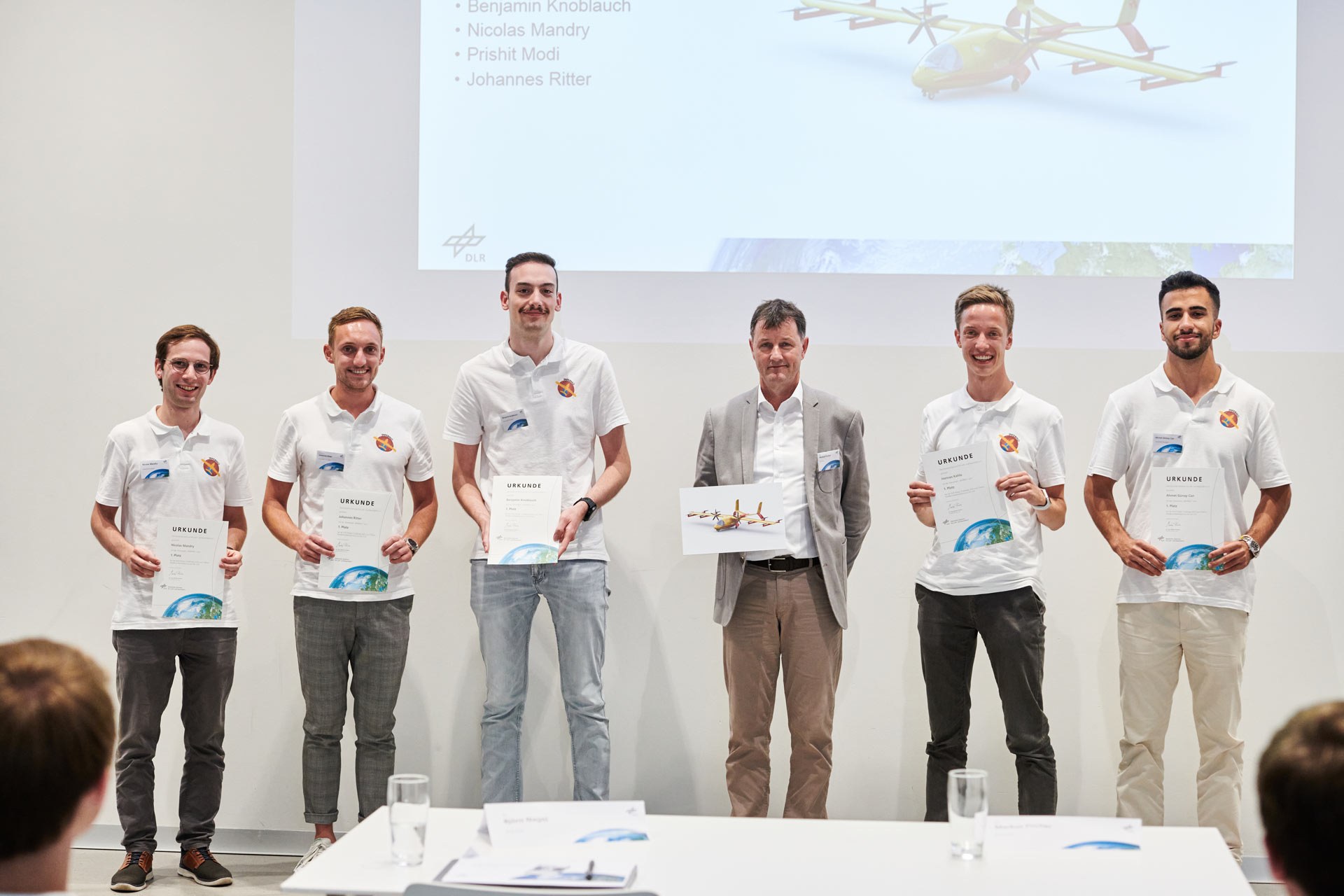The winning team from the University of Stuttgart at the DLR Design Challenge 2022