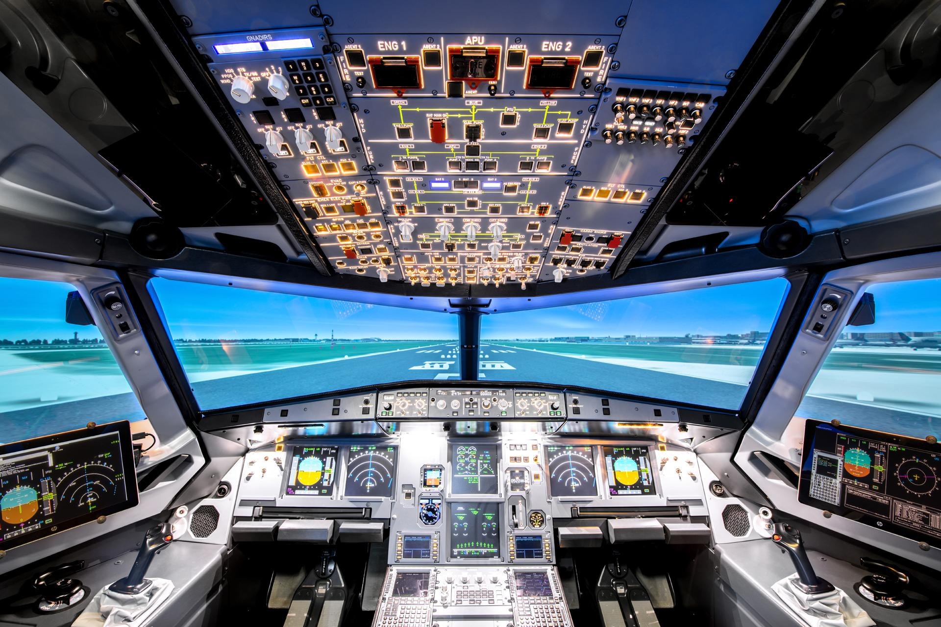 Aeroplane cockpit simulation