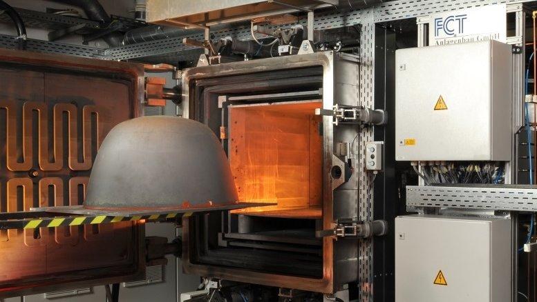 Furnaces for high-temperature processes