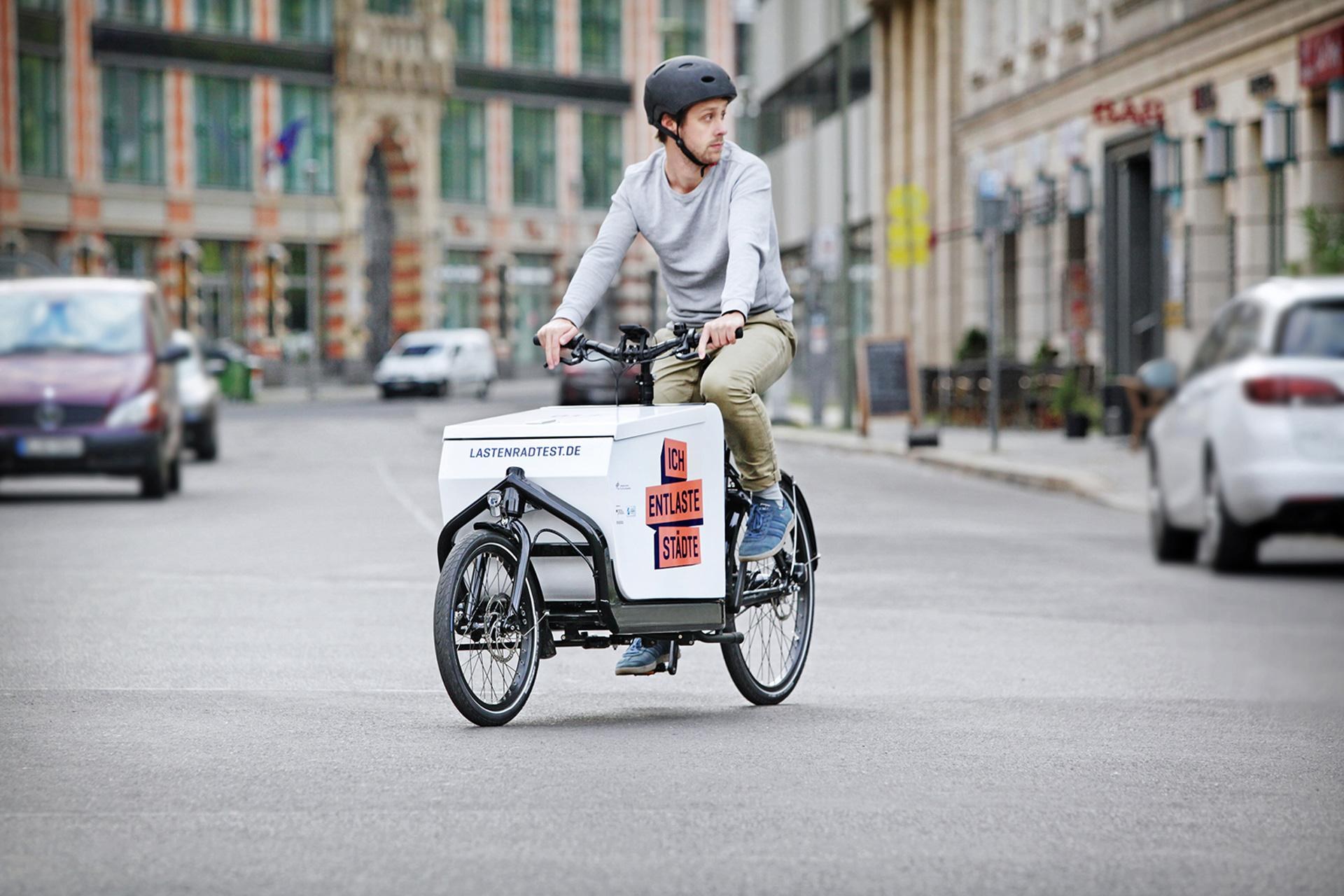 The cargo bike in action