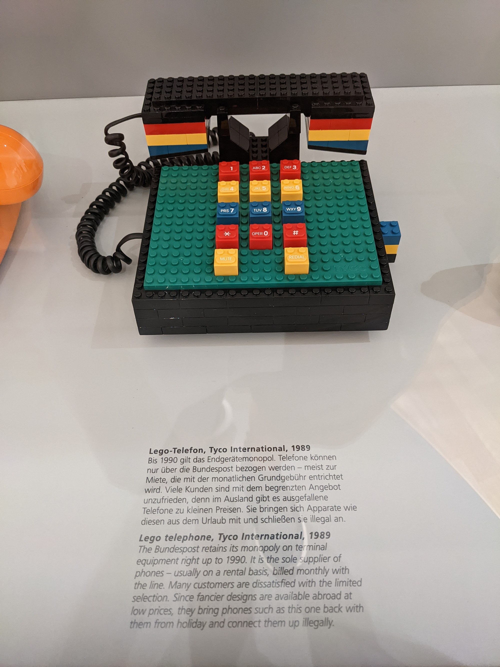 lego-telephone