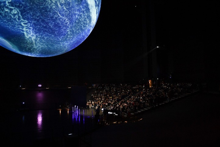 Am 18. September 2023 präsentierten ausgewählte Schul-Teams ihre Arbeiten im Rahmen von zwei DLR-Veranstaltungen für zusammen rund 750 Schülerinnen und Schüler im Gasometer Oberhausen. Bild: DLR