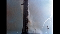 Blitzeinschlag kurz nach dem Start. Rakete und Raumschiff überstanden den Zwischenfall jedoch ohne größeren Schaden. Bild NASA