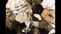 Bei dieser Mission wird eine der interessantesten Gesteinsproben gefunden: der sog. „Genesis Rock". Später im Labor zeigt sich: Er ist über 4 Milliarden Jahre alt. Bild: NASA