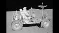 Zwar war die Vorderradlenkung des „Mondautos" defekt, aber der Rover konnte auch mit den Hinterrädern lenken. Bild: NASA