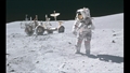 Auch diesmal waren die „Moonwalker" auch „Moondriver". Mit dem Rover legten sie insgesamt über 20 Kilometer zurück. Bild: NASA